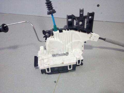 Foto 3ª: Cerradura Puerta Trasera Derecha Mercedes Clase A 140 A 180 CDI BLUEEFFICIENCY 176.012) 109CV 80KW [K9K] (2016)