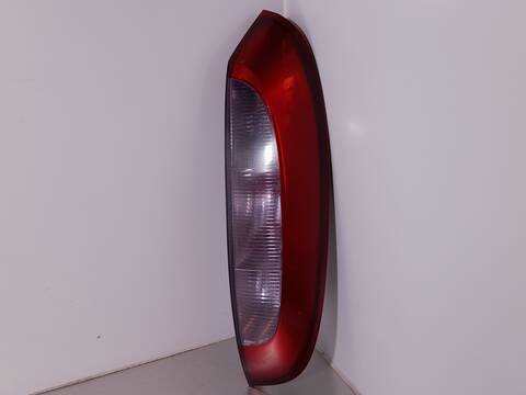 Foto 2ª: Piloto Trasero Derecho Opel Corsa 1.2 16V CAT Z 12 XE - LW4) 75CV 55KW [Z12XE] (2001)