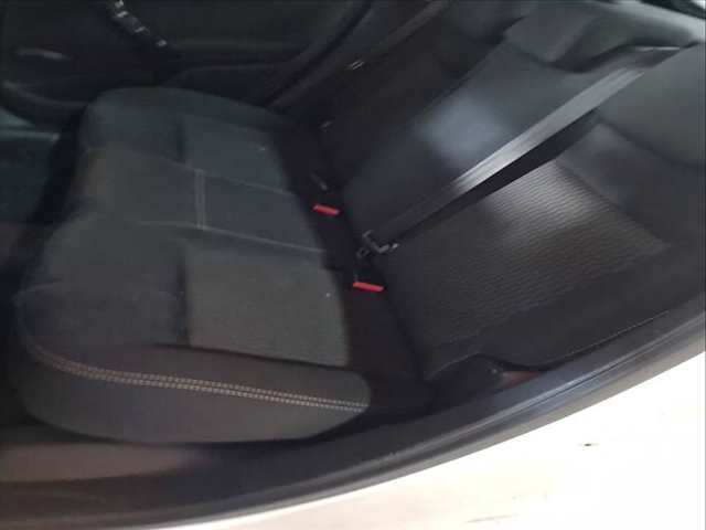 Asientos Traseros Peugeot 208 STYLE 99CV 73KW