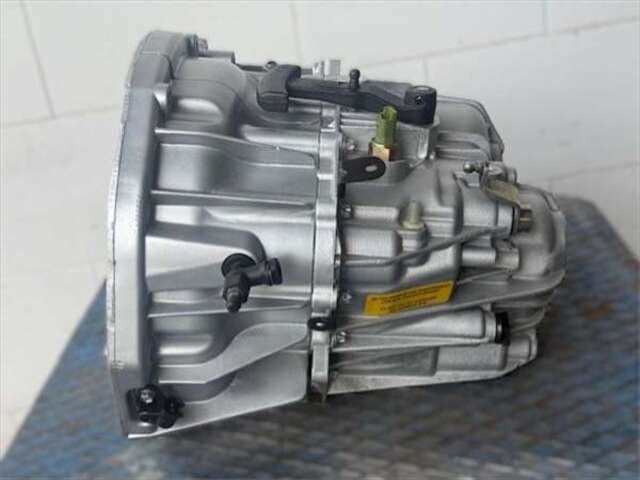 Foto 3ª: Caja Cambios Renault Trafic 1.9 29 LN COMBI9 ACRISTALADO [1.9 LTR. - 74 KW DIESEL]