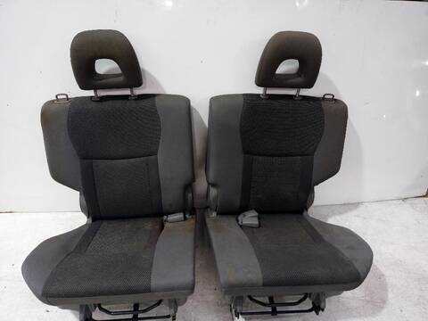 Asientos Traseros Toyota Rav4 2.0 LUNA 4X4 2003 ) 150CV