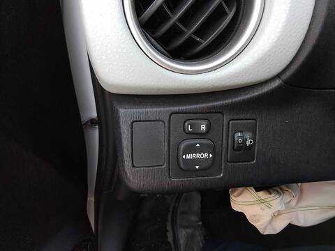 Foto 4ª: Mando Retrovisor Toyota Yaris ACTIVE HYBRID 75CV 55KW [1NZFXE] (2013)