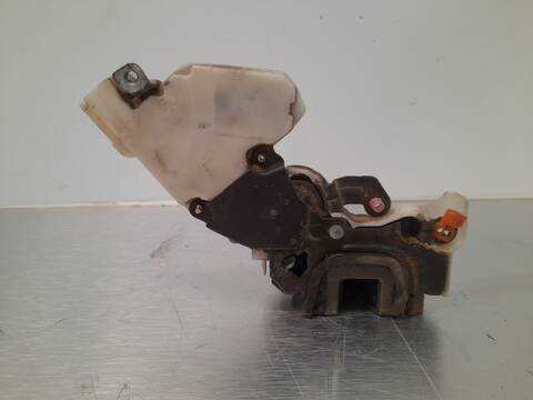 Foto 3ª: Cerradura Puerta Trasera Derecha Nissan Almera 2.0 DIESEL 75CV 55KW [CD20] (1998)