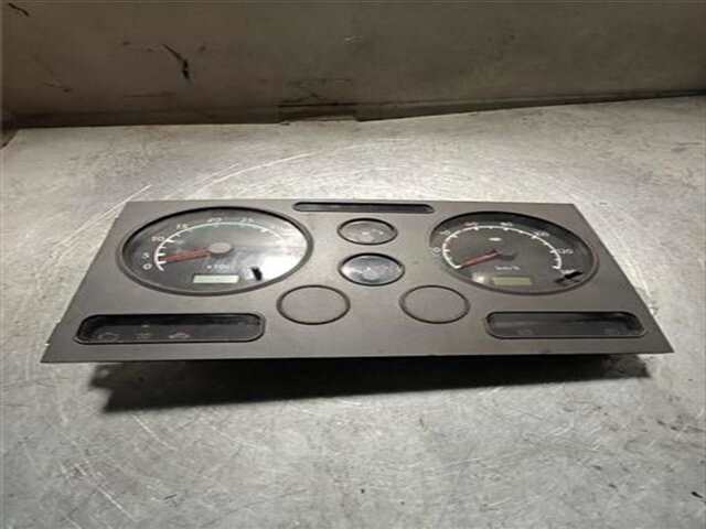 Cuadro de Instrumentos Nissan Atleon TK3.56