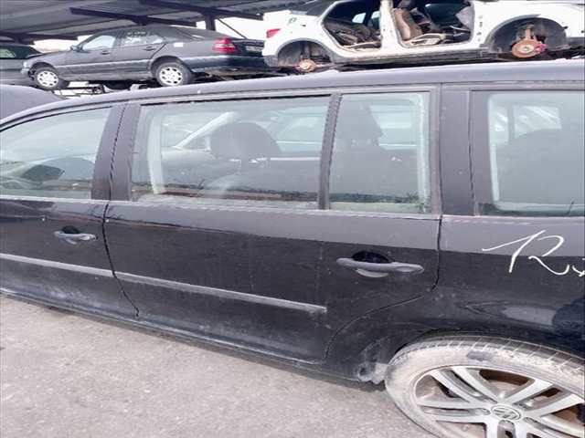 Puerta Trasera Izquierda Volkswagen Touran 1.6 TDI