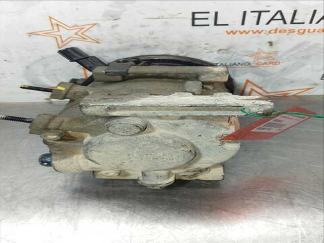 Foto 4ª: Compresor Aire Acondicionado Kia Sportage CONCEPT 4X2 116CV 85KW [D4FD] (2015)