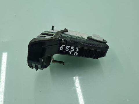 Cerradura Puerta Trasera Derecha Toyota Yaris MXPH11L-BHXSBW 115CV