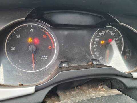 Cuadro de Instrumentos Audi A4 BASICO 190CV 140KW