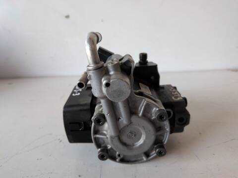 Foto 3ª: Bomba Inyeccion Volkswagen Caddy CAYE (2012)