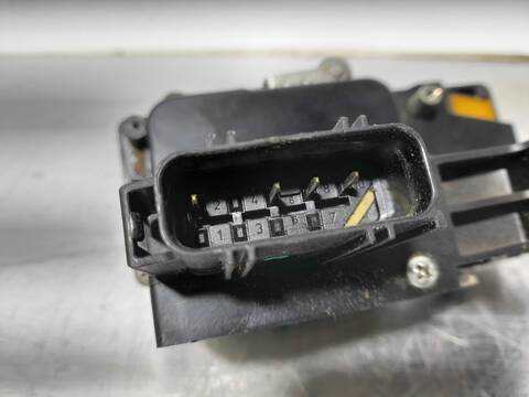 Foto 3ª: Cerradura Puerta Trasera Derecha Ford Fiesta 1.4 TDCI CAT 68CV 50KW [F6JA] (2003)