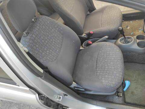 Asiento Delantero Derecho Toyota Yaris 2NZFE