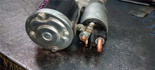 Foto 3ª: Motor de Arranque Dacia Sandero 0.9 AMBIANCE [0.9 LTR. - 66 KW TCE CAT BIVALENT. GASOLINA - GPL] [H4BG412]