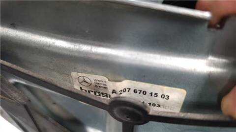 Foto 2ª: Elevalunas Eléctrico Trasero Izquierdo Mercedes Clase E 180 E 220 170CV [OM 651.911] (2011)