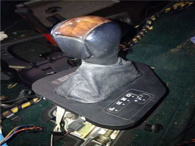 Foto 2ª: Palanca de Cambio Bmw Serie 5 518 2.5 523I [2.5 LTR. - 125 KW 24V CAT] [M52 B25 (25 6 S3)]