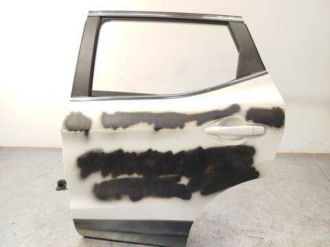 Foto 3ª: Puerta Trasera Izquierda Nissan Qashqai 1.6 DCI ALL MODE 4X4-I 130CV 96KW [R9M414] (2017)