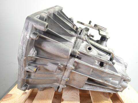 Foto 4ª: Caja Cambios Renault Captur 1.2 TCE J5AU) 132CV 97KW (2018)