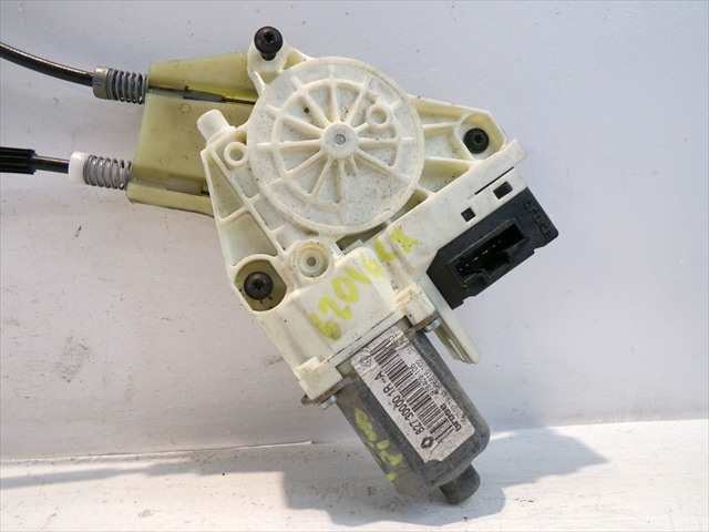 Foto 2ª: Elevalunas Eléctrico Trasero Derecho Renault Laguna 2.0 G MODELO 3 2007-2015 [F4RK800] (2009)