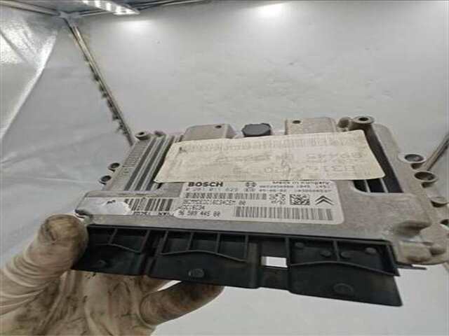 Centralita Motor ECU Peugeot 307 1.6 D-SIGN [1.6 LTR. - 80 KW 16V CAT (NFU - TU5JP4)]