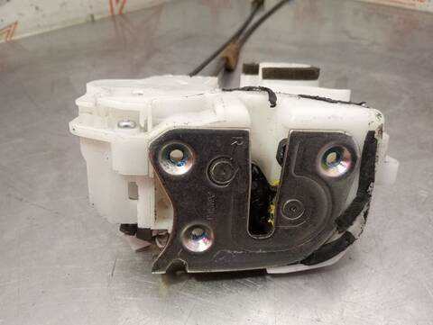 Foto 4ª: Cerradura Puerta Delantera Derecha Peugeot 4008 ALLURE 150CV 110KW [4N13] (2013)