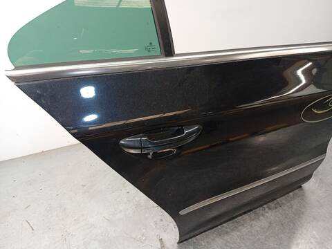 Foto 2ª: Puerta Trasera Derecha Volkswagen Passat 2.0 TDI 170CV 125KW [CBBB] (2009)