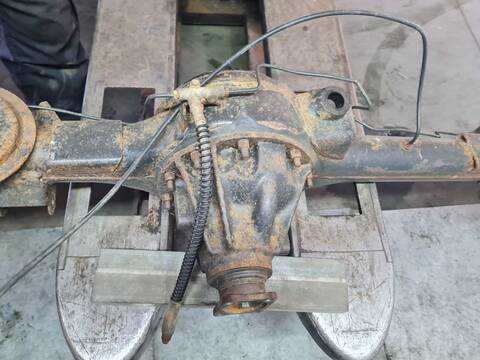 Foto 2ª: Puente Trasero Land Rover Defender TD5 110 FAMILIAR 90KW) 122CV (2004)