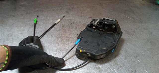 Cerradura Puerta Trasera Derecha Toyota Auris 2.0 ACTIVE [2.0 LTR. - 93 KW D-4D CAT]