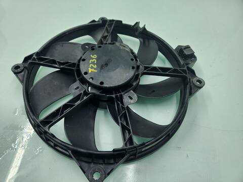 Foto 2ª: Electroventilador Renault Megane D III BERLINA 5P DYNAMIQUE [K9K832] (2009)
