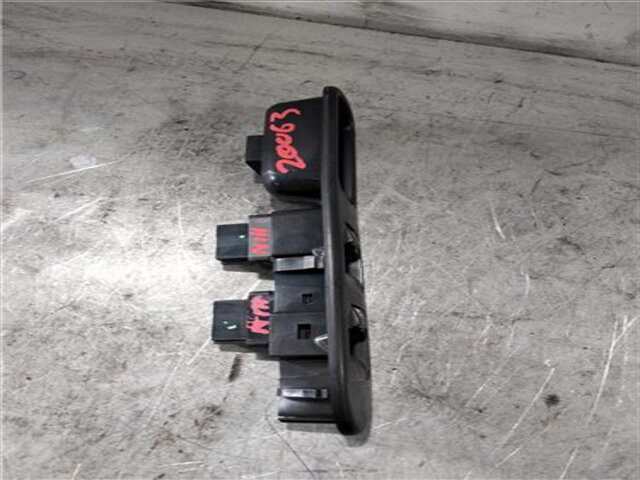 Foto 3ª: Botonera Elevalunas Peugeot 307 2.0 XR [2.0 LTR. - 66 KW HDI CAT] [RHY]