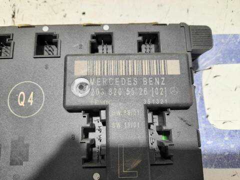 Foto 3ª: Centralita Cierre Centralizado Mercedes Clase C 160 2.2 CDI CAT AUT. 143CV [D/ 611962] (2000)