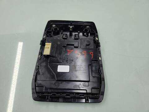 Foto 2ª: Luz Interior Volkswagen Crafter 35 FURGON BM TN FWD 140CV 103KW [DNAE] (2024)