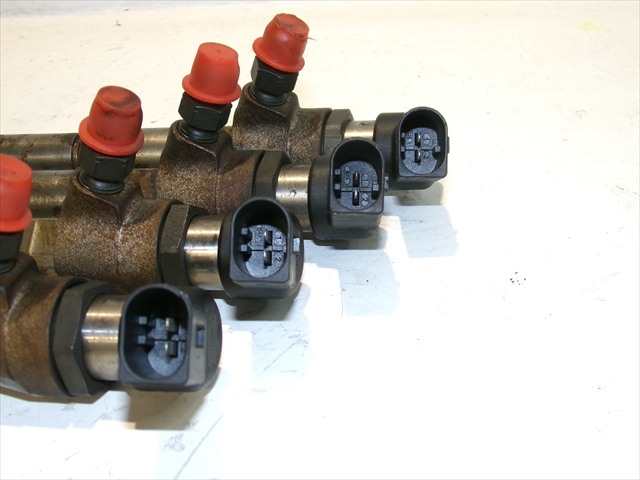 Foto 4ª: Inyectores Ford Focus 1.8 TDCI 2008-2011 [KKDA] (2009)
