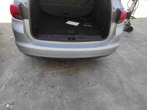 Paragolpes Trasero Opel Astra LE2