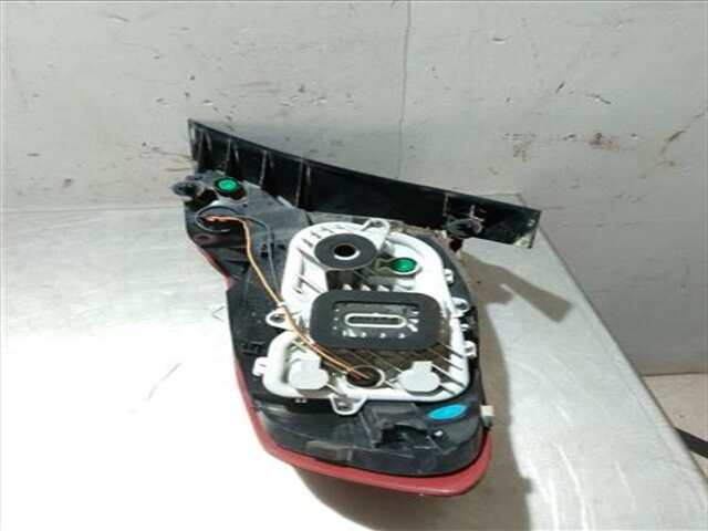 Foto 2ª: Piloto Trasero Izquierdo Volkswagen Passat 2.0 INDIVIDUAL [2.0 LTR. - 147 KW 16V T FSI - TSI]