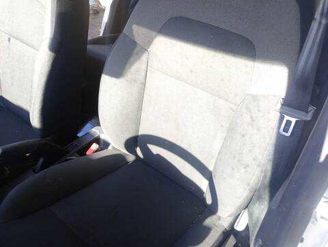 Foto 4ª: Asientos Traseros Dacia Sandero EXPRESSION 91CV 67KW [H4D 470] (2024)