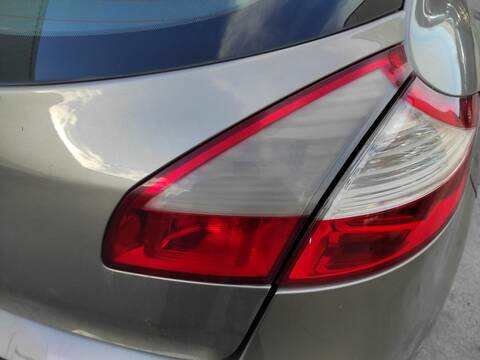 Piloto Portón Derecho Renault Megane K9K832 BERLINA III BERLINA 5P