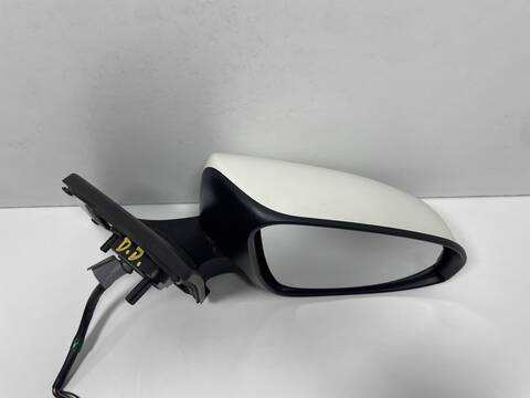 Foto 3ª: Retrovisor Derecho Toyota Auris 2ZR (2015)