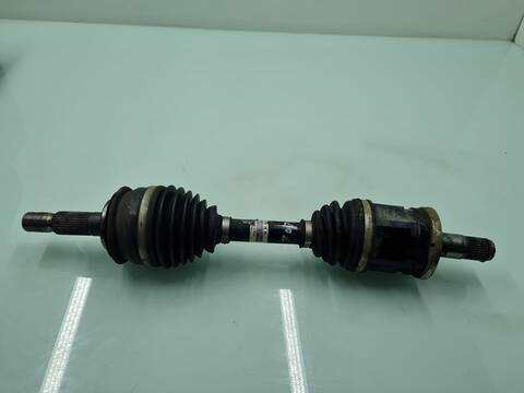 Transmision Delantera Izquierda Toyota Hilux CABINA DOBLE VX 4X4 171CV 126KW