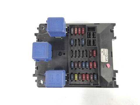 Foto 2ª: Caja Reles Fusibles Nissan Patrol 3.0 16V TD 158CV 129CV [ZD30DDTI] (1997)