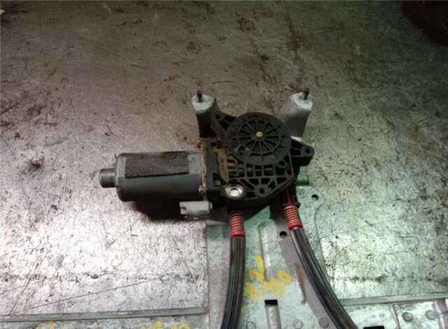 Foto 3ª: Elevalunas Eléctrico Delantero Derecho Citroen Xsara 2.0 HDI [RHY (DW10TD)]