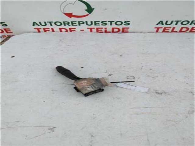 Mando Multifuncion Toyota Avensis 2.0