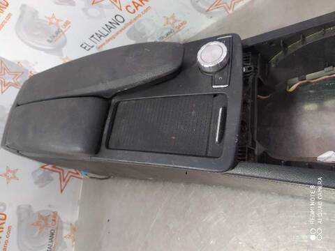 Foto 2ª: Consola Central Mercedes Clase C 160 C 220 CDI BLUEEFFICIENCY 204.302) COUPE 170CV 125KW [651911] (2011)