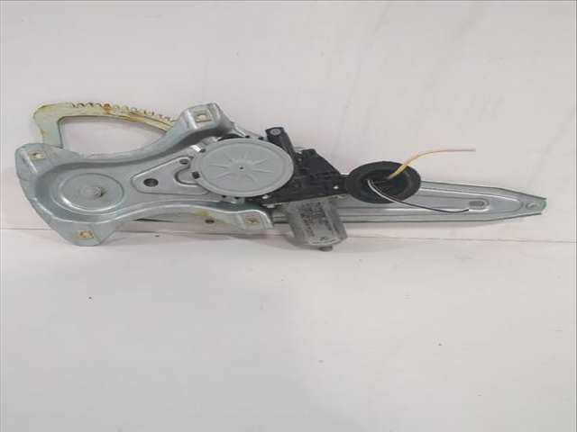 Elevalunas Manual Trasero Izquierdo Toyota Yaris ACTIVE 112CV