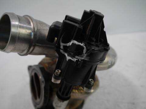 Foto 3ª: Turbocompresor Aston Martin DB V12 725CV 533KW [AE31] (2020)