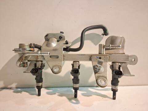 Rampa Inyectora Dacia Sandero H4B400