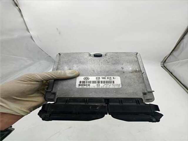 Foto 3ª: Centralita Motor ECU Volkswagen Passat 1.9 HIGHLINE [1.9 LTR. - 85 KW TDI] [AJM]