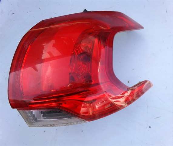 Piloto Trasero Derecho Peugeot 2008 1.6 HDI 2013-2016
