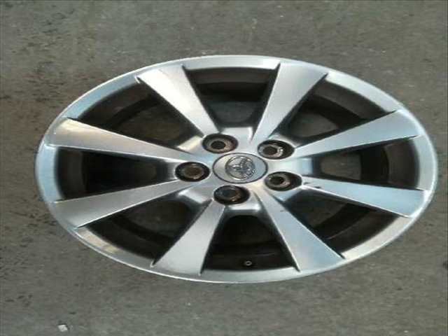 Foto 2ª: Juego LLantas Toyota Avensis COMFORT 124CV 91KW [1AD] (2012)