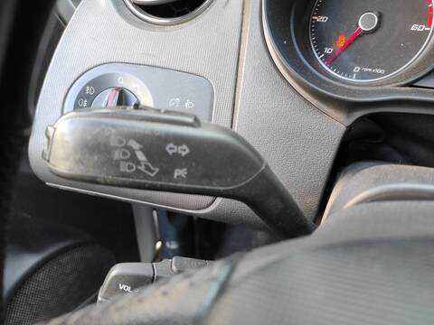 Foto 2ª: Mando Multifuncion Seat Ibiza CAYB BERLINA (2012)