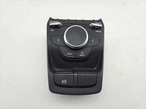 Mando Multifuncion Audi Q2 35 TFSI DESIGN 150CV 110KW