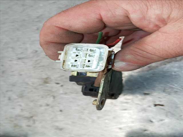 Foto 3ª: Cierre Centralizado Delantero Izquierdo Toyota 4 Runner 3.0 D TD VX 5P [1KZ-T] (1995)